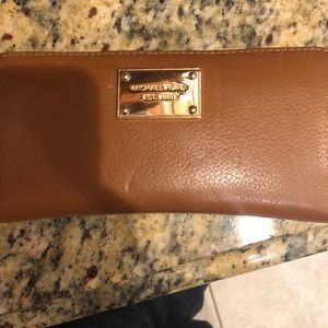 Micheal kors wallet
